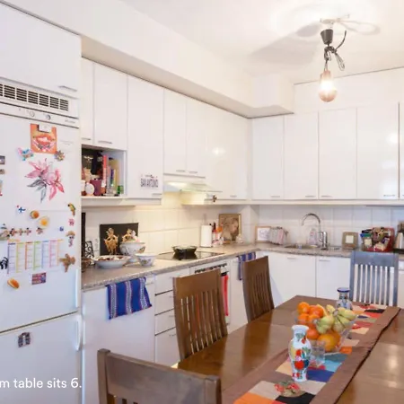 Beautiful Seaside Town With Sauna And On-premise Restaurants Gym ,supermarket Helsinki