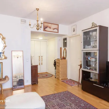 Beautiful Seaside Town With Sauna And On-premise Restaurants Gym ,supermarket Appartement